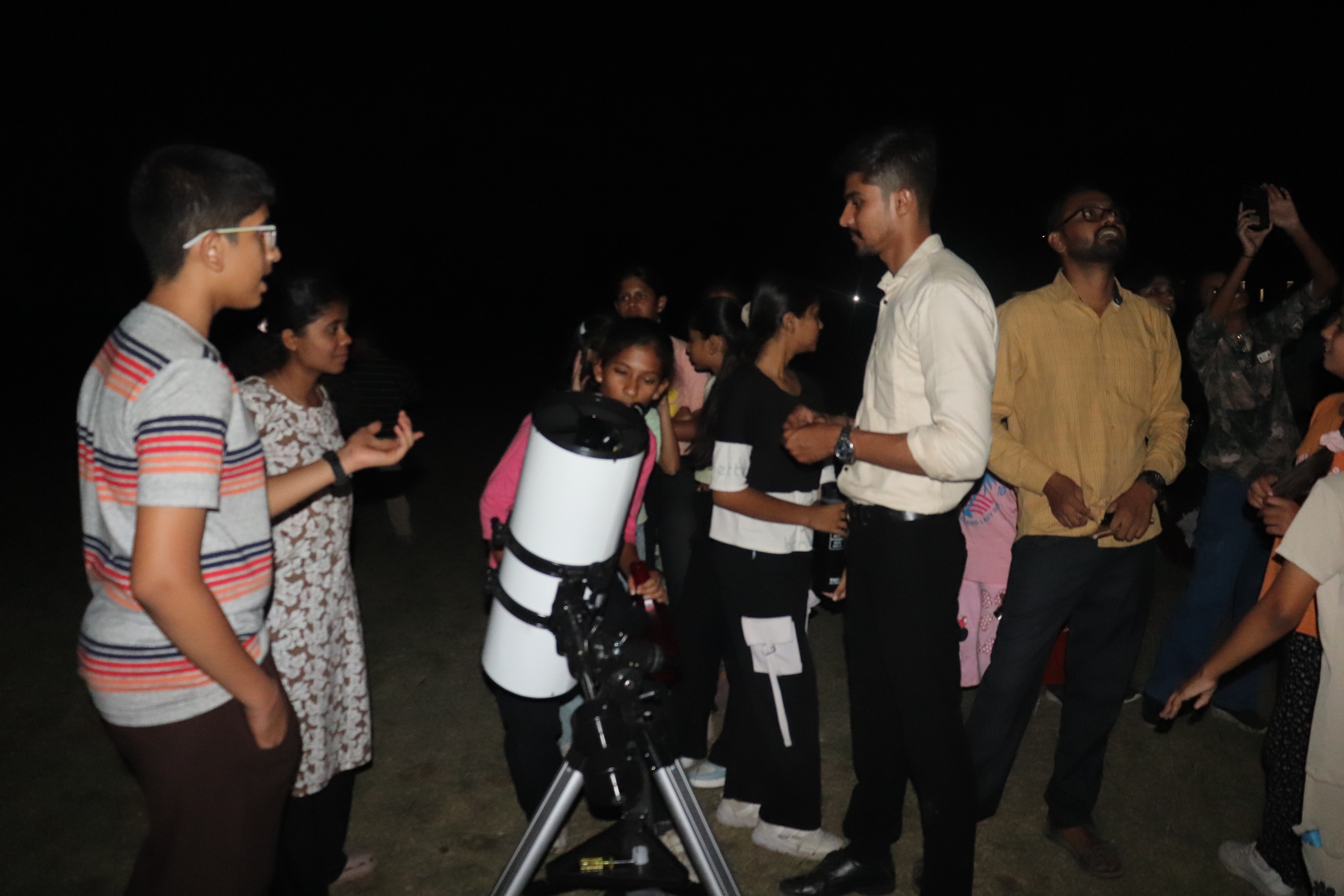 Public stargazing night event
